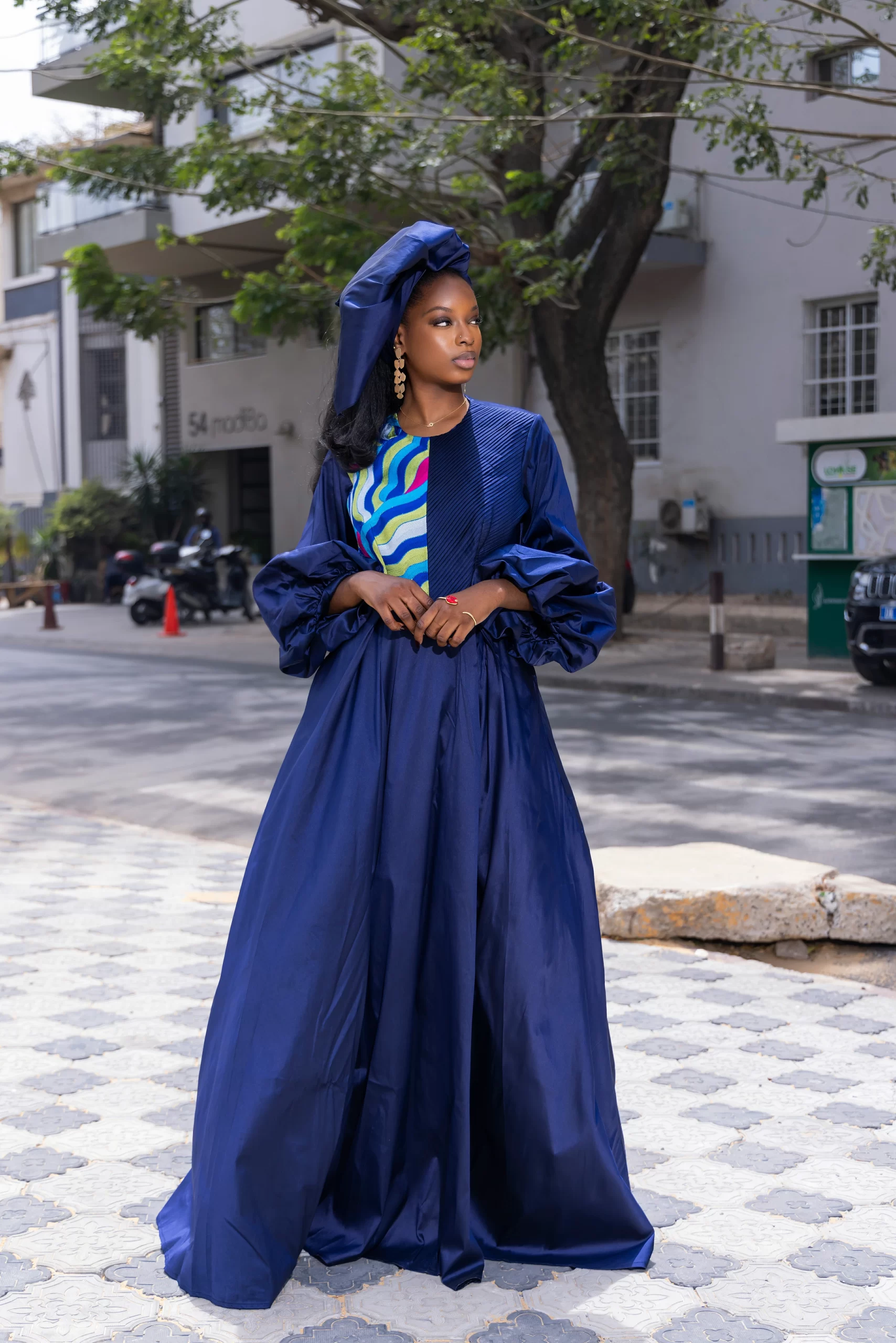 Robe Longue Bleu marine - Buste Brodé en Deux Tons – Image 5