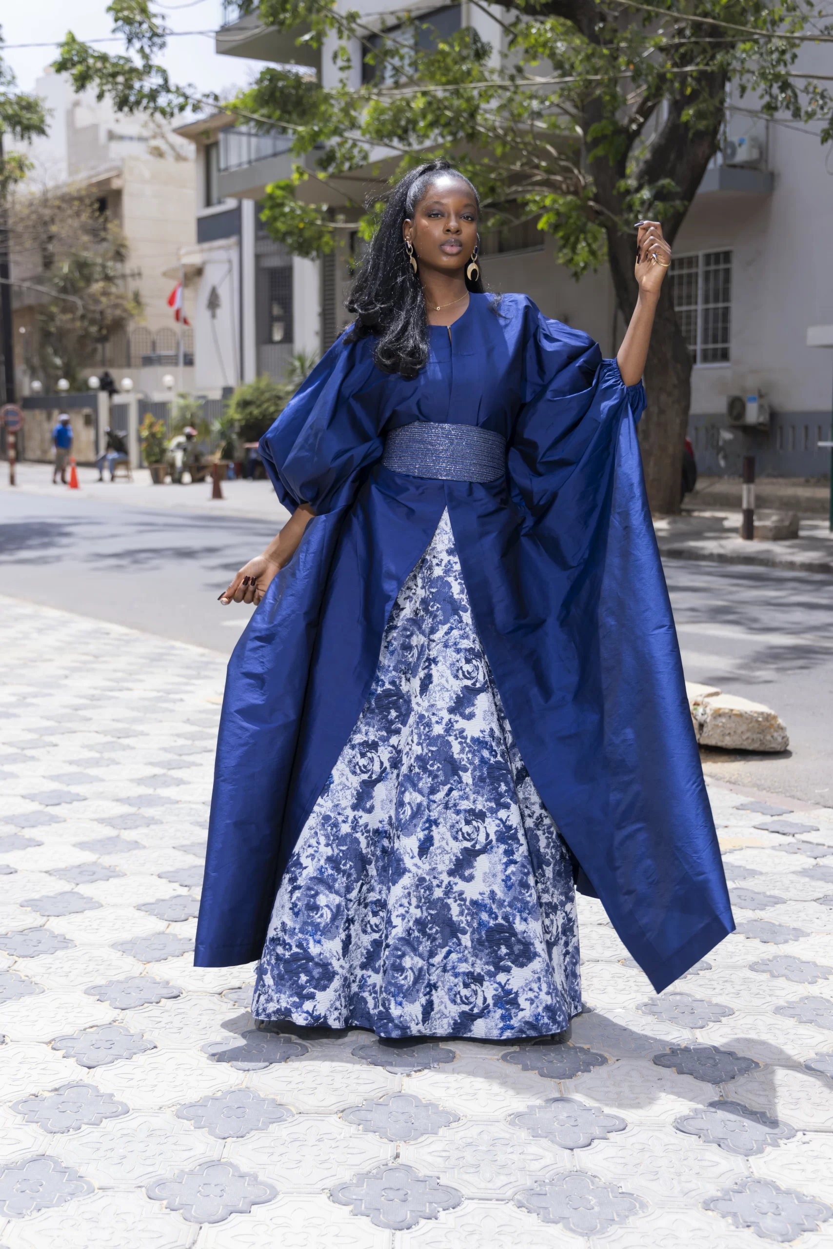 Robe Longue Bleue - Motifs Floraux – Image 5