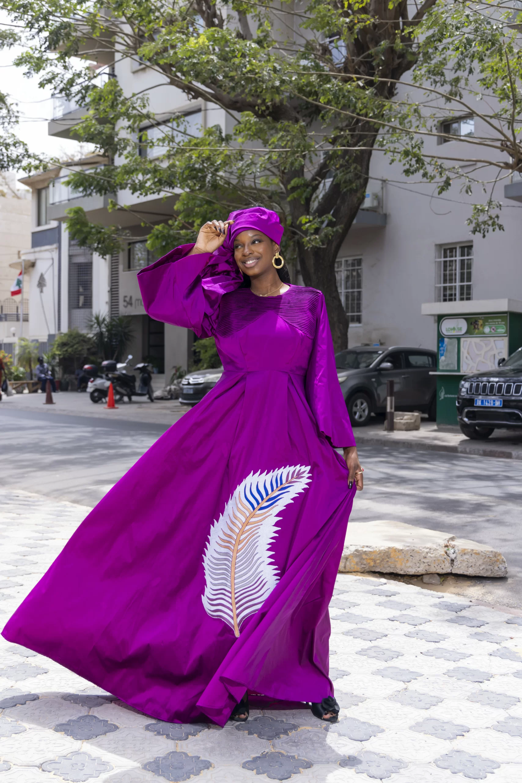 Robe Plume Magenta Foncé – Image 6