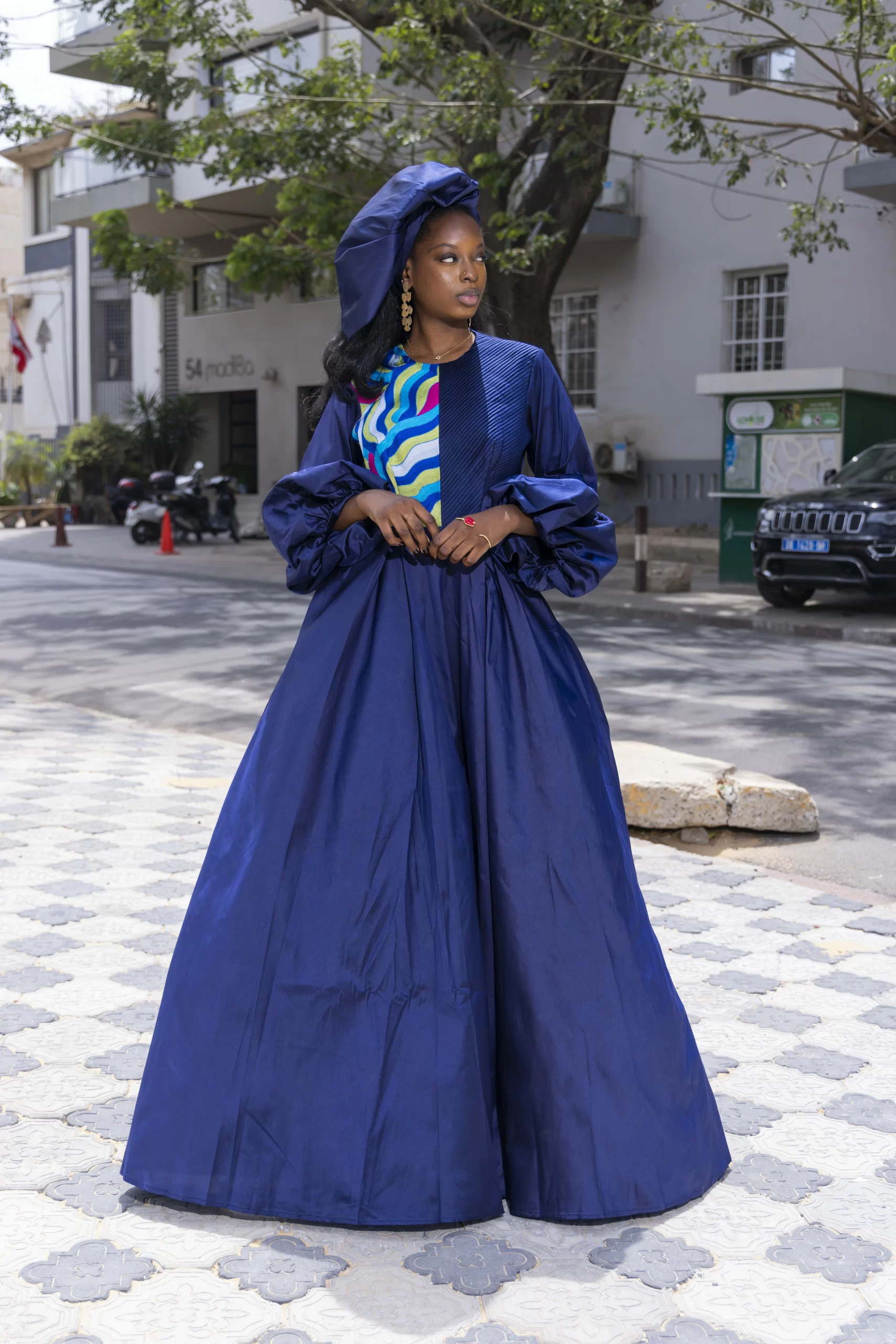 Robe Longue Bleu marine - Buste Brodé en Deux Tons – Image 7
