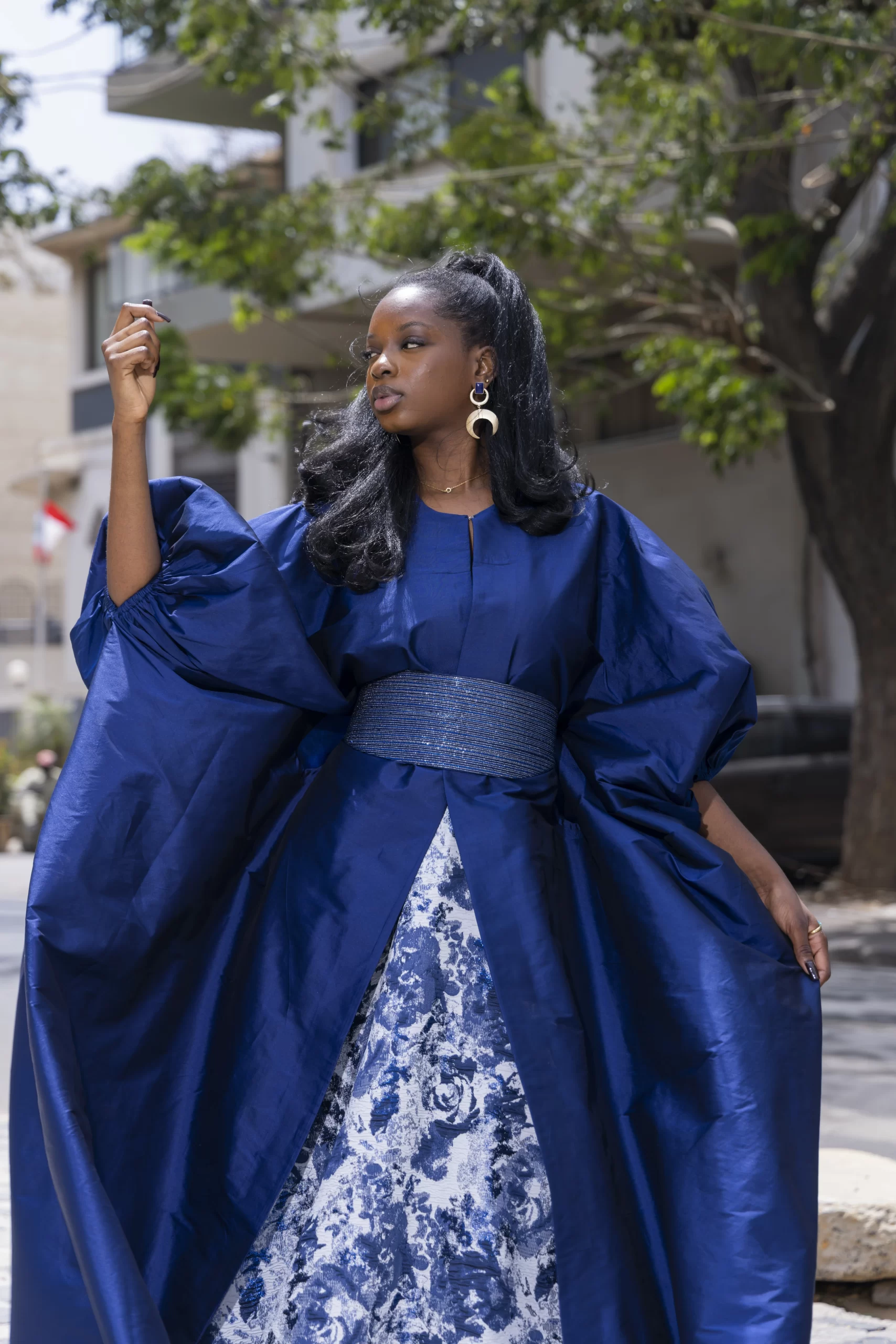 Robe Longue Bleue - Motifs Floraux – Image 6